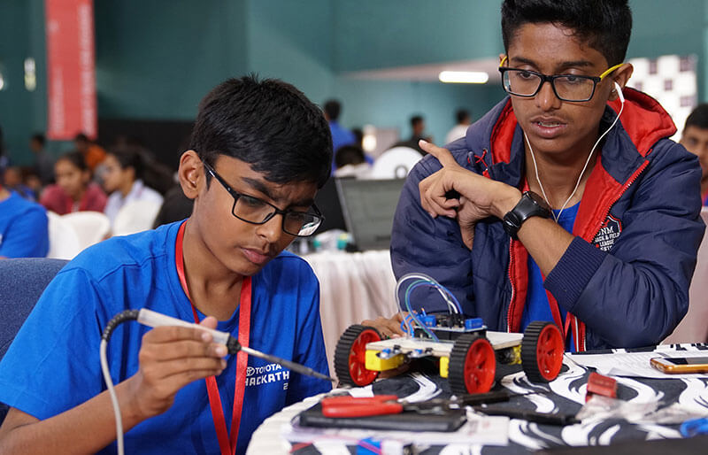 Toyota Kirloskar Motor encourages young masterminds to develop digital solutions for Road Safety Mission