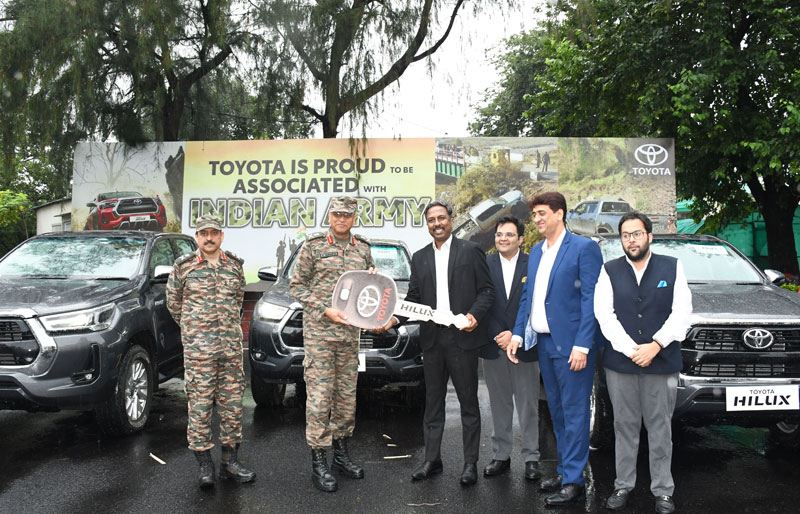 Toyota Kirloskar Motors delivers a fleet of the Iconic Hilux to the Indian Army 