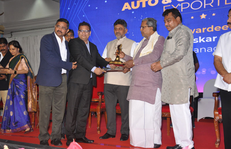 Toyota Kirloskar Motor Receives Prestigious State Export Excellence Award for Outstanding Performance in Auto & Components Exports